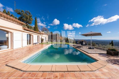 /international/fr/cabris-provence-alpes-cote-d-azur-310108864289/