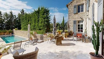 /international/fr/apt-provence-alpes-cote-d-azur-310108163090/