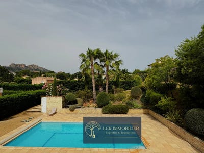 /international/fr/roquebrune-sur-argens-provence-alpes-cote-d-azur-310101045095/