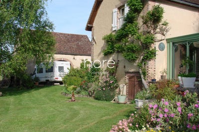 /international/fr/la-celle-saint-cyr-burgundy-310108953350/?lang=it