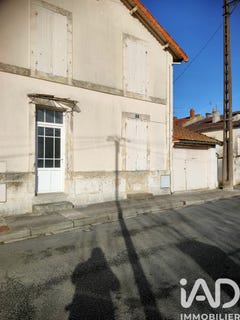 /international/fr/saint-jean-d-angely-charente-310105055779/