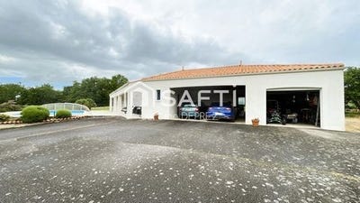 /international/fr/mareuil-sur-lay-dissais-pays-de-la-loire-310105748641/