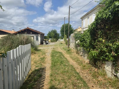 /international/fr/villeneuve-ile-de-france-310099948897/