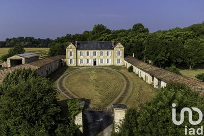 /international/fr/mauze-sur-le-mignon-charente-310100672400/