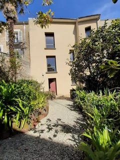 /international/fr/dinard-brittany-310106996438/