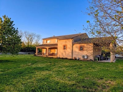 /international/fr/saint-elix-le-chateau-midi-pyrenees-310109096965/?lang=th