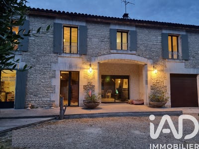 /international/fr/jarnac-charente-310108155870/