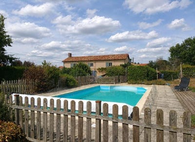 /international/fr/civray-centre-val-de-loire-310110023614/