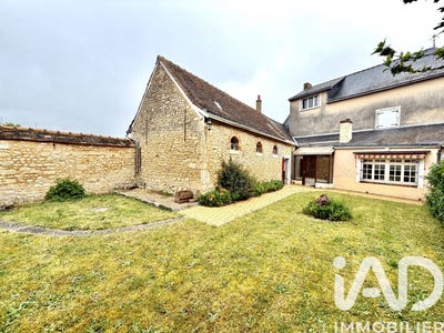 /international/fr/noyen-sur-sarthe-pays-de-la-loire-310108003902/