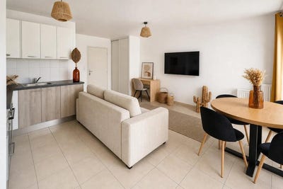 /international/fr/decines-charpieu-rhone-310108454217/