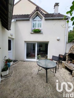/international/fr/saulx-les-chartreux-ile-de-france-310098204535/