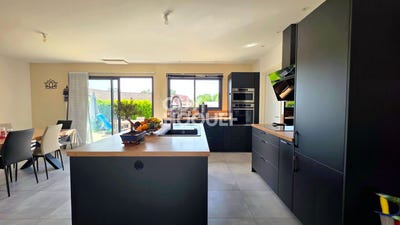 /international/fr/montchanin-burgundy-310108466023/