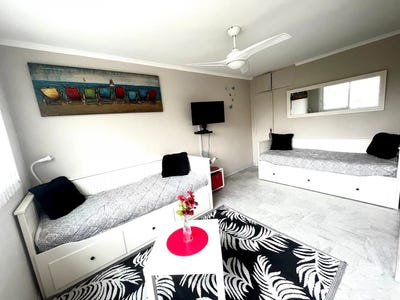 /international/fr/168-rue-frederic-mistral-la-grande-motte-centre-val-de-loire-120088715939/