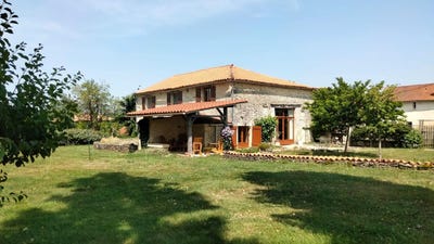 /international/fr/cellefrouin-charente-310105244693/