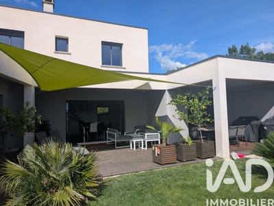 /international/fr/montelimar-rhone-310106575306/