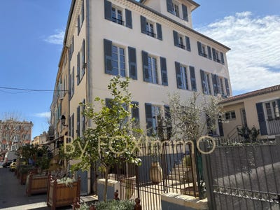 /international/fr/biot-provence-alpes-cote-d-azur-310106686287/