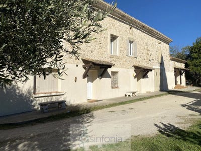 /international/fr/saint-chaptes-languedoc-roussillon-120093774499/?lang=zh-cn