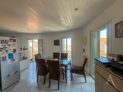 /international/fr/elne-calais-310108590925/