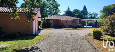 /international/fr/pontonx-sur-l-adour-aquitaine-310100989355/