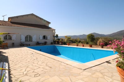 /international/fr/saint-chinian-languedoc-roussillon-310108953124/