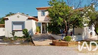 /international/fr/paulhan-languedoc-roussillon-310107491866/