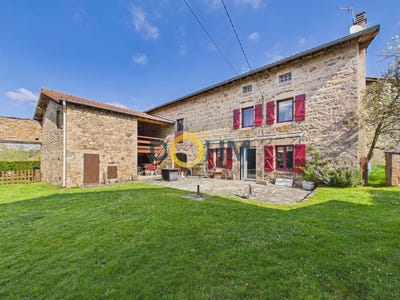 /international/fr/saint-pierre-du-champ-auvergne-310107680408/