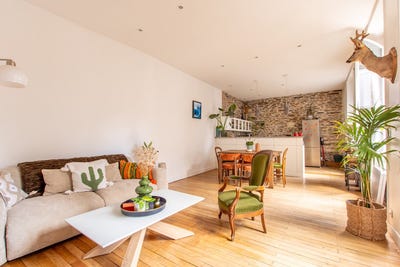 /international/fr/angers-pays-de-la-loire-310120009039/