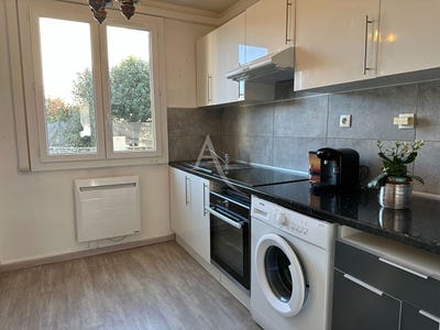 /international/fr/vinon-sur-verdon-provence-alpes-cote-d-azur-310108211757/