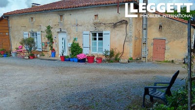 /international/fr/charroux-limousin-310098919143/?lang=zh-tw