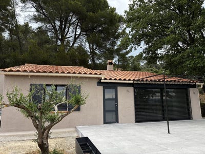 /international/fr/cotignac-provence-alpes-cote-d-azur-310108554019/