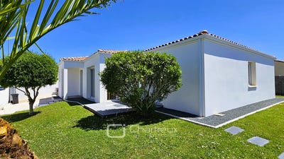 /international/fr/saint-georges-de-didonne-charente-310108430768/
