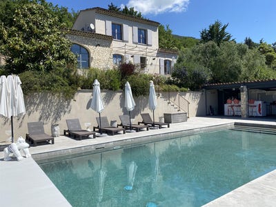 /international/fr/tourrettes-sur-loup-provence-alpes-cote-d-azur-310101327708/?lang=fr