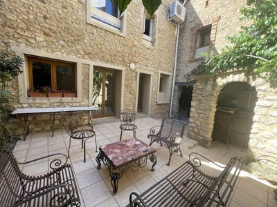 /international/fr/puisserguier-languedoc-roussillon-310105030346/