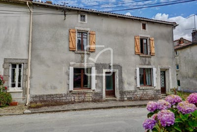 /international/fr/antigny-pays-de-la-loire-310109111198/