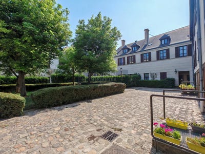 /international/fr/versailles-ile-de-france-310101357219/?lang=en