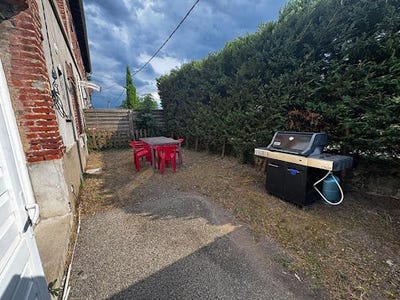 /international/fr/saint-genest-lerpt-rhone-310100858844/