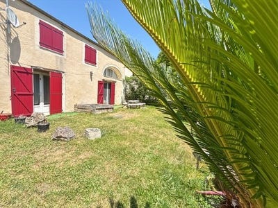 /international/fr/lavardens-midi-pyrenees-310106188826/?lang=id