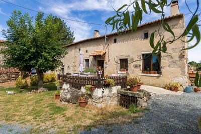 /international/fr/neuvy-bouin-charente-310105924573/