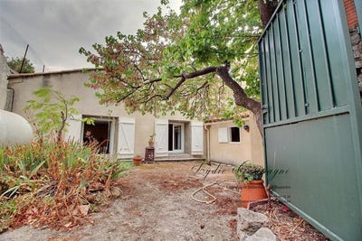 /international/fr/embres-et-castelmaure-languedoc-roussillon-310109482838/