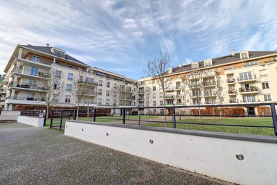 /international/fr/carrieres-sous-poissy-ile-de-france-310101417457/?lang=zh-tw