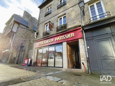 /international/fr/guingamp-brittany-310105809045/
