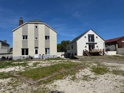 /international/fr/toury-centre-val-de-loire-310120000180/
