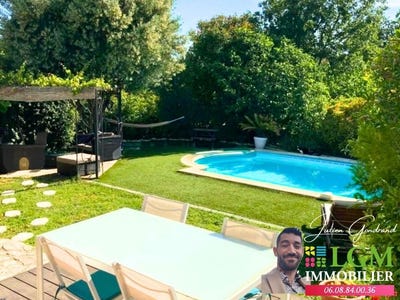 /international/fr/sommieres-languedoc-roussillon-310109095330/?lang=it