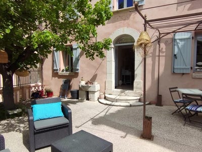 /international/fr/coursegoules-provence-alpes-cote-d-azur-120092360489/
