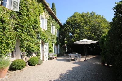 /international/fr/valbonne-hh-13158987-valbonne-provence-alpes-cote-d-azur-310100959214/?lang=en