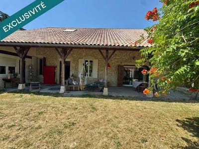 /international/fr/laroque-timbaut-aquitaine-310109049371/