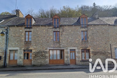/international/fr/jugon-les-lacs-brittany-310106604943/