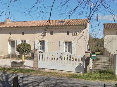 /international/fr/mirambeau-charente-310105055982/