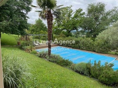 /international/fr/mirambeau-midi-pyrenees-310107863839/