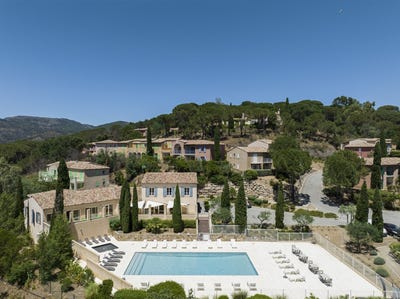/international/fr/grimaud-provence-alpes-cote-d-azur-310109173759/